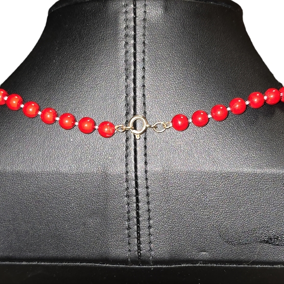 Vintage Red Acrylic Beaded Necklace - Picture 3 of 3